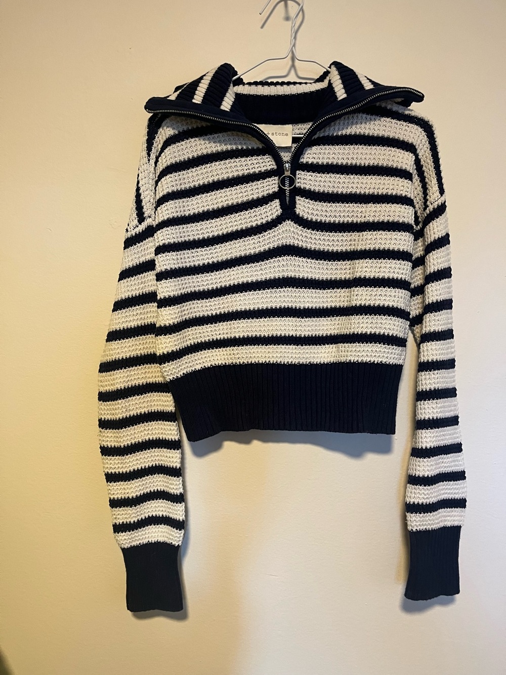 Striped Half-Zip Cropped Sweater - navy blue & White